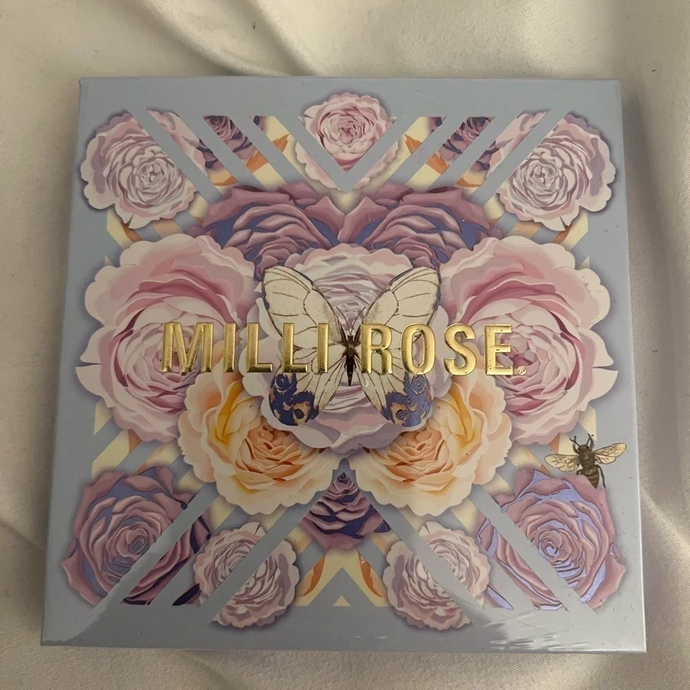 𝅺new NEVER OPENED Milli Rose Colors in Bloom Eyeshadow Palette